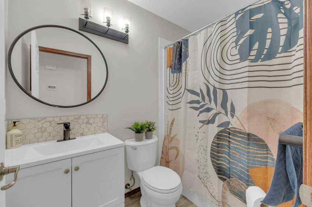 MLS® A2258340 - 66 Hallgren Drive  in Hewlett Park Sylvan Lake, Residential