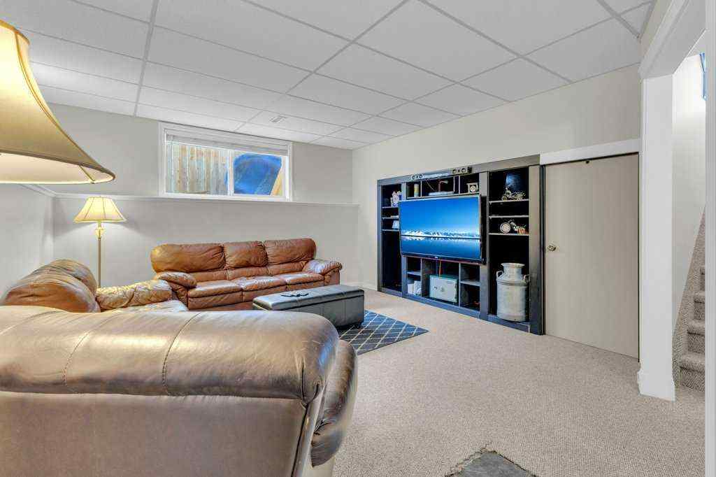 MLS® A2258340 - 66 Hallgren Drive  in Hewlett Park Sylvan Lake, Residential