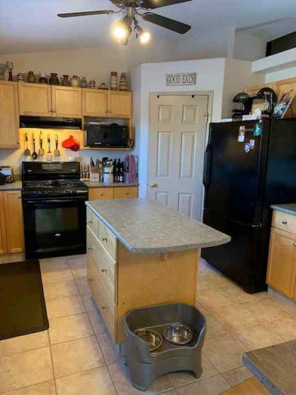 MLS® A2258341 - 8810 126 Avenue  in Crystal Lake Estates Grande Prairie, Rental