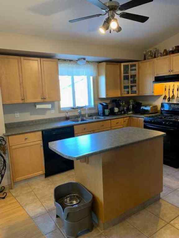 MLS® A2258341 - 8810 126 Avenue  in Crystal Lake Estates Grande Prairie, Rental
