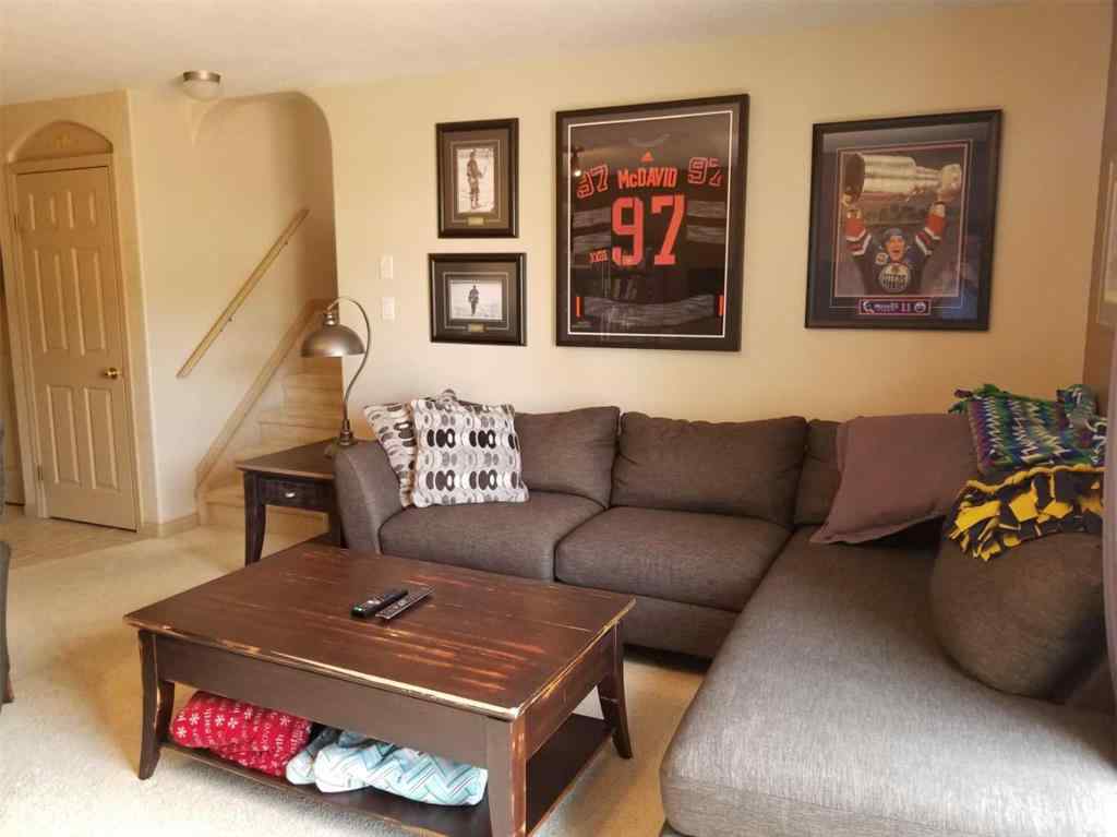MLS® A2258341 - 8810 126 Avenue  in Crystal Lake Estates Grande Prairie, Rental