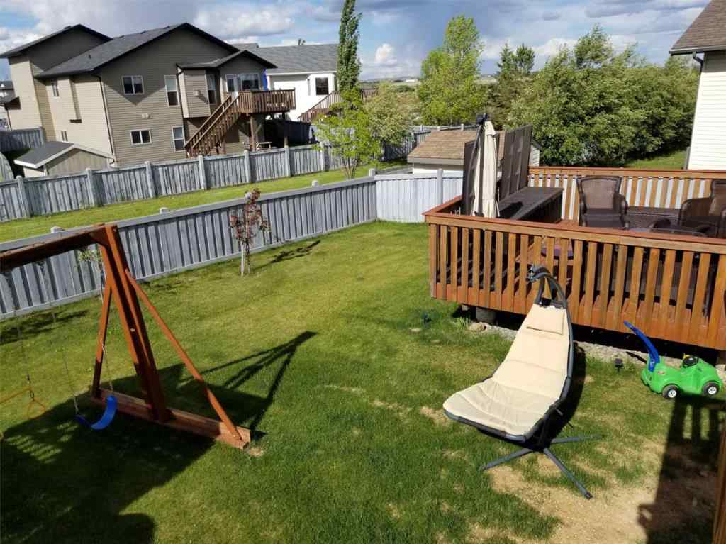 MLS® A2258341 - 8810 126 Avenue  in Crystal Lake Estates Grande Prairie, Rental