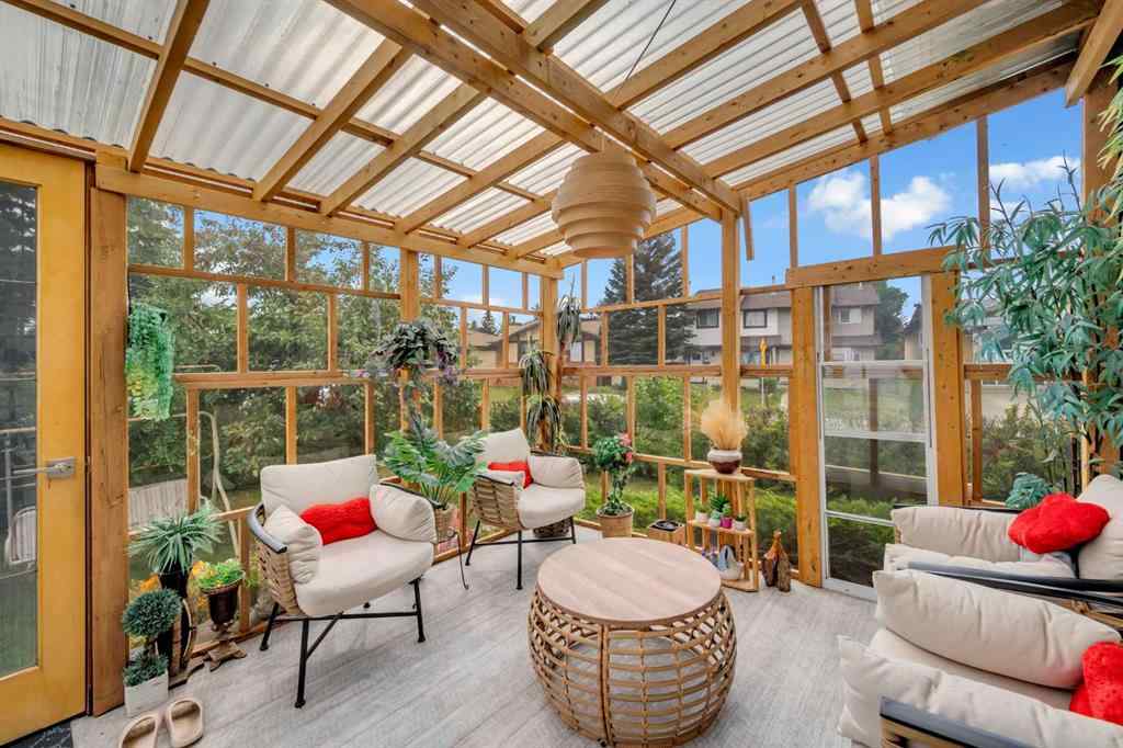MLS® A2258343 - 4 Fallingworth Bay NE in Falconridge Calgary, Residential
