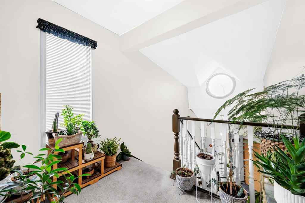 MLS® A2258343 - 4 Fallingworth Bay NE in Falconridge Calgary, Residential