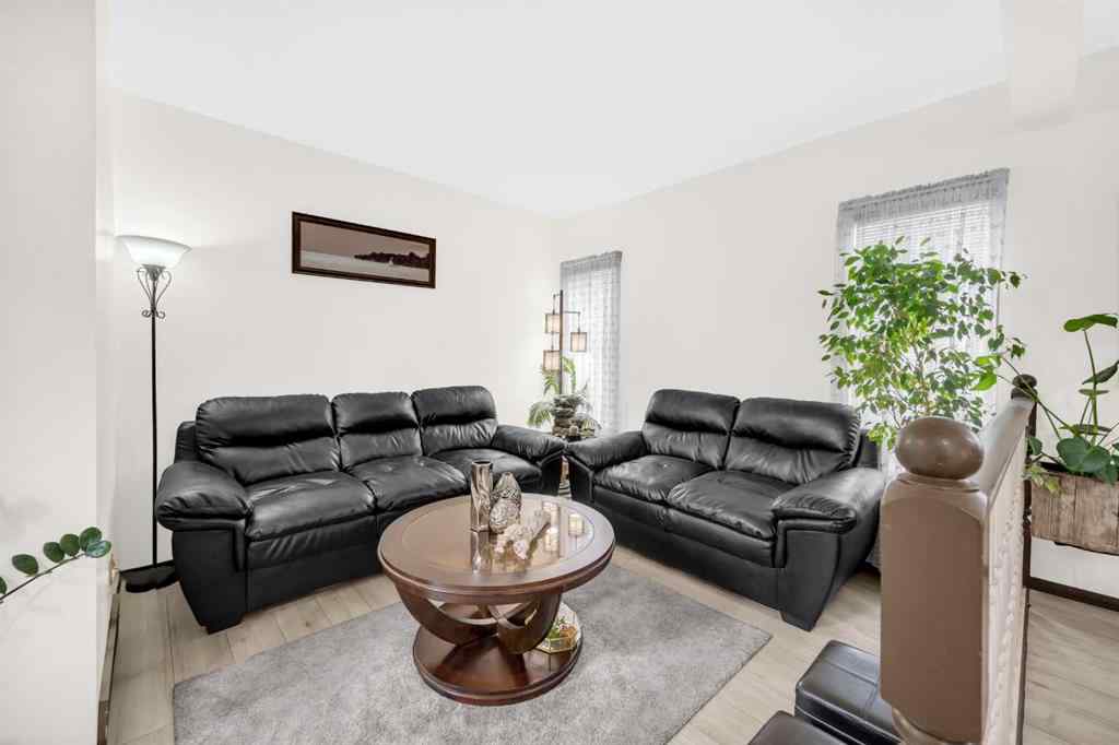 MLS® A2258343 - 4 Fallingworth Bay NE in Falconridge Calgary, Residential