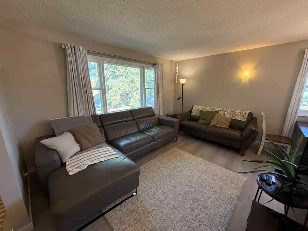 MLS® A2258346 - 5047 51 Street  in NONE Mannville, Residential