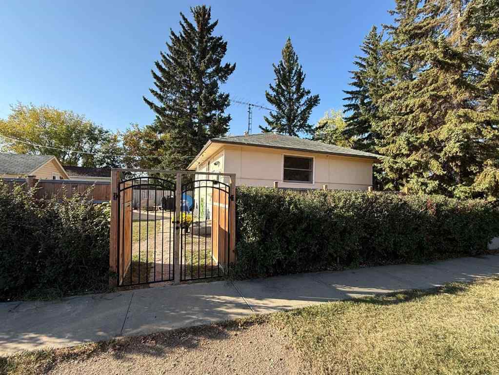 MLS® A2258346 - 5047 51 Street  in NONE Mannville, Residential
