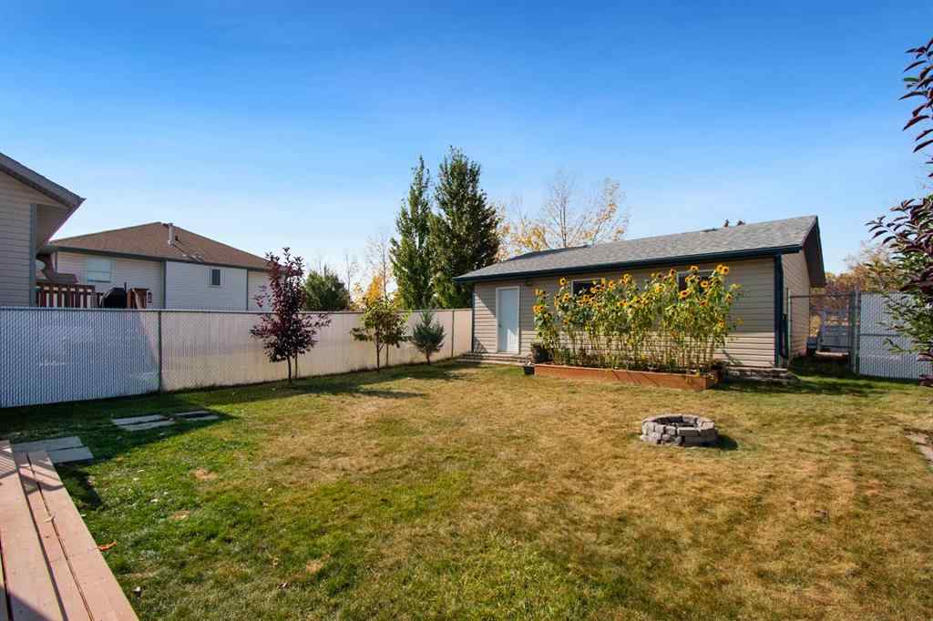 MLS® A2258351 - 40 Douglas Close  in Park Place Penhold, Residential