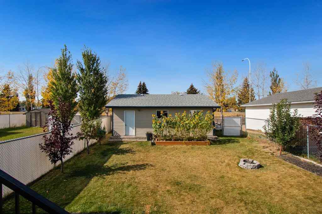 MLS® A2258351 - 40 Douglas Close  in Park Place Penhold, Residential