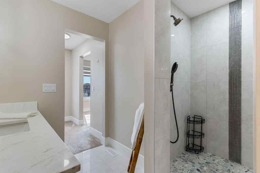 MLS® A2258354 - 125 North Bridges Bay SW in Bridges of Langdon Langdon, Residential