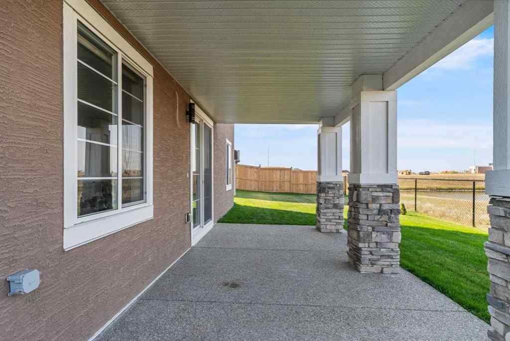 MLS® A2258354 - 125 North Bridges Bay SW in Bridges of Langdon Langdon, Residential