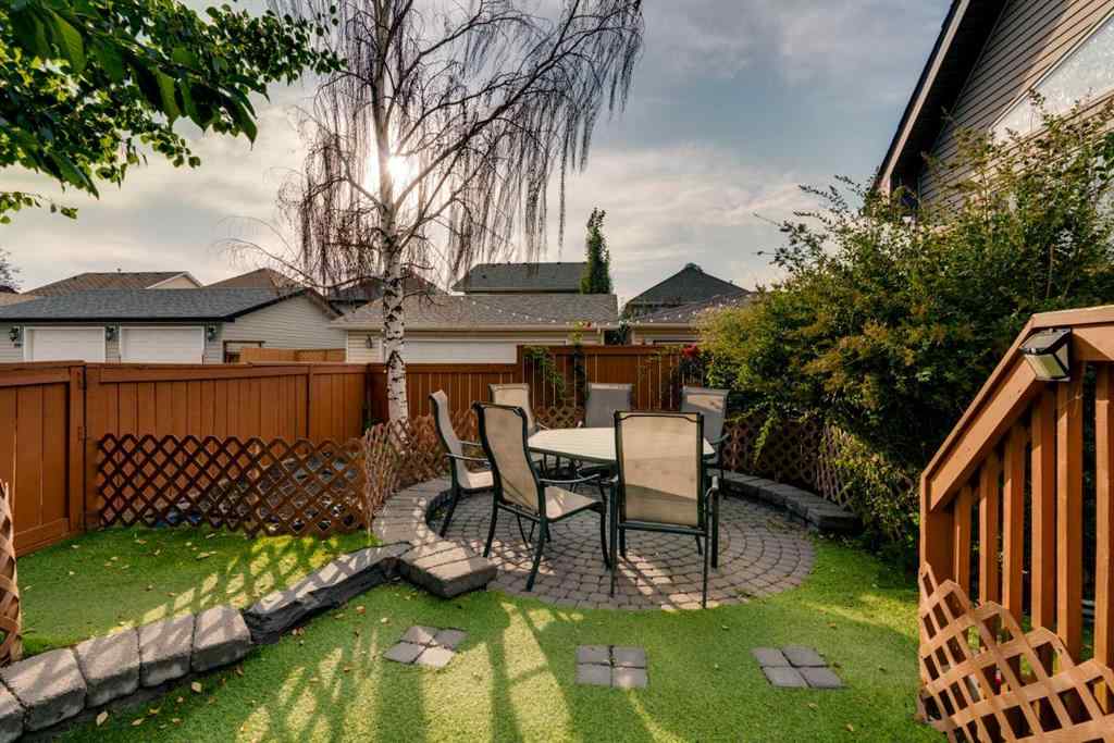MLS® A2258362 - 556 Prestwick Circle SE in McKenzie Towne Calgary, Residential