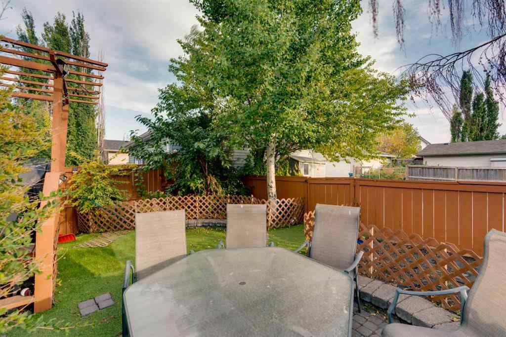MLS® A2258362 - 556 Prestwick Circle SE in McKenzie Towne Calgary, Residential