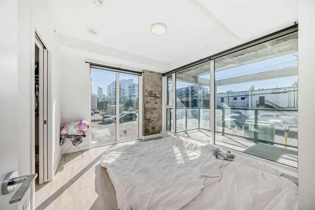 MLS® A2258366 - Unit #202 327 9A Street NW in Sunnyside Calgary, Residential