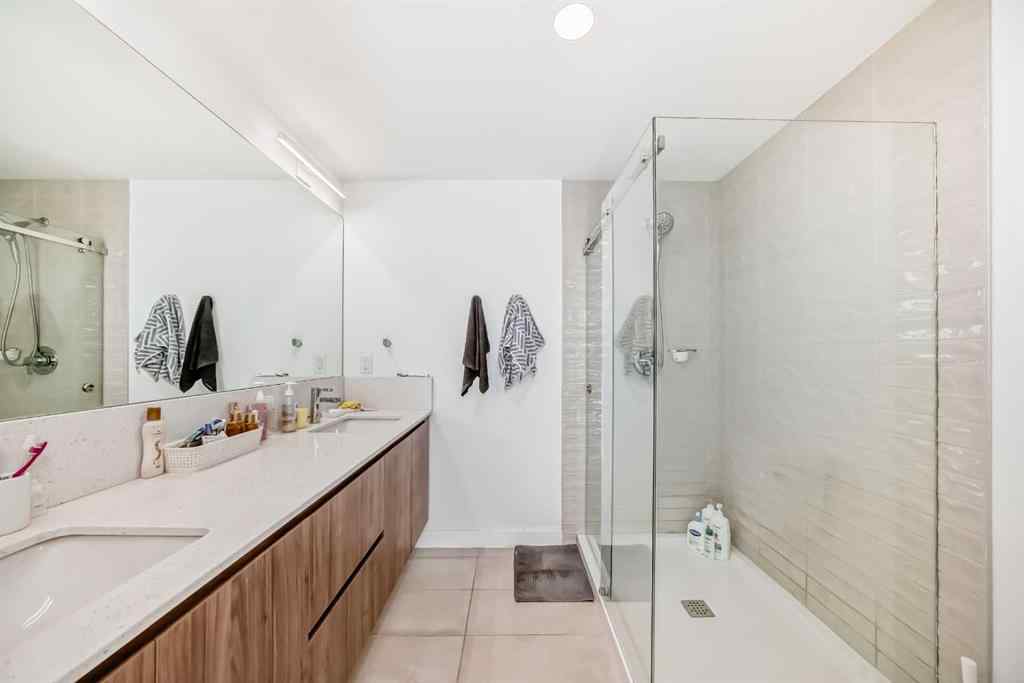 MLS® A2258366 - Unit #202 327 9A Street NW in Sunnyside Calgary, Residential