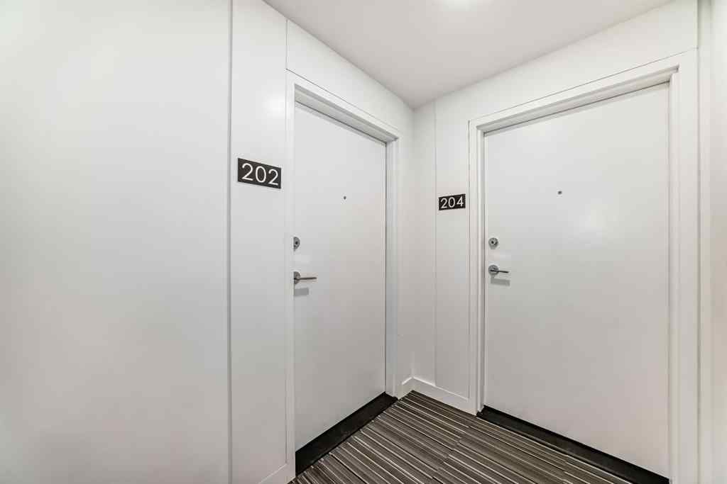 MLS® A2258366 - Unit #202 327 9A Street NW in Sunnyside Calgary, Residential