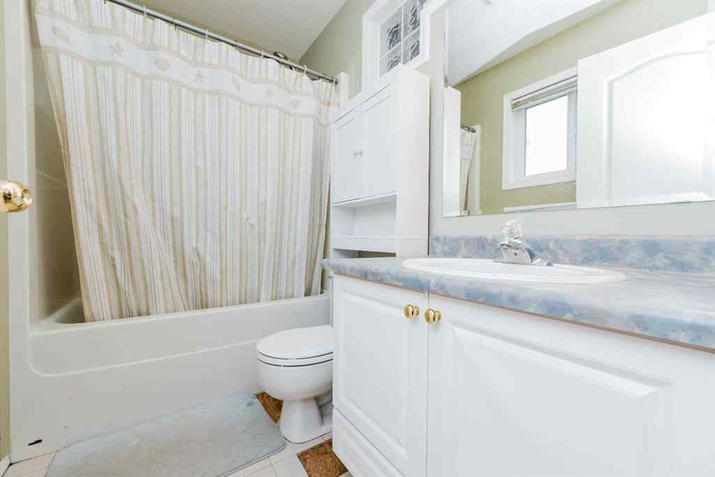 MLS® A2258373 - 10606 119A Avenue  in Royal Oaks Grande Prairie, Residential