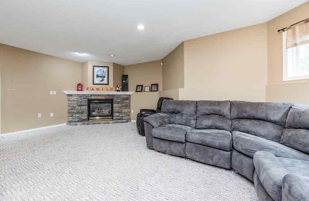 MLS® A2258373 - 10606 119A Avenue  in Royal Oaks Grande Prairie, Residential