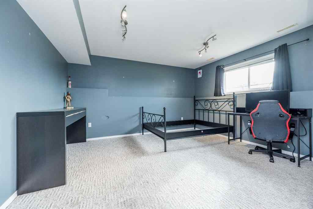 MLS® A2258373 - 10606 119A Avenue  in Royal Oaks Grande Prairie, Residential
