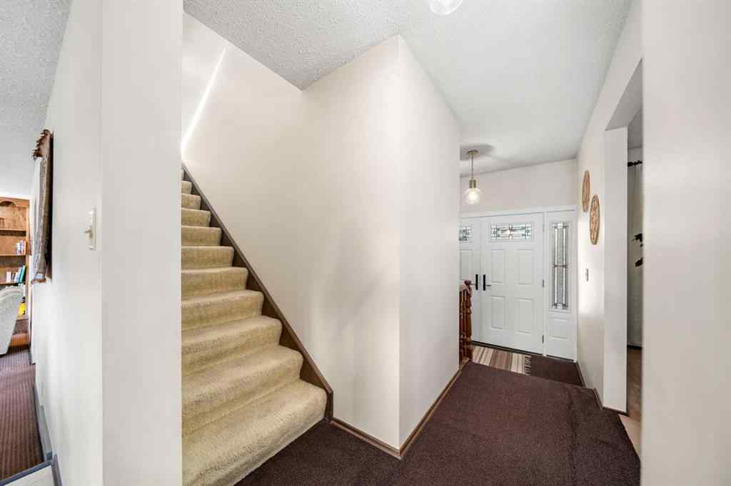 MLS® A2258374 - 4111 Varsity Road NW in Varsity Calgary, Residential