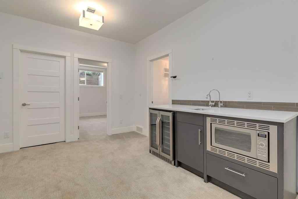 MLS® A2258378 - 3011 26A Street SW in Killarney/Glengarry Calgary, Residential