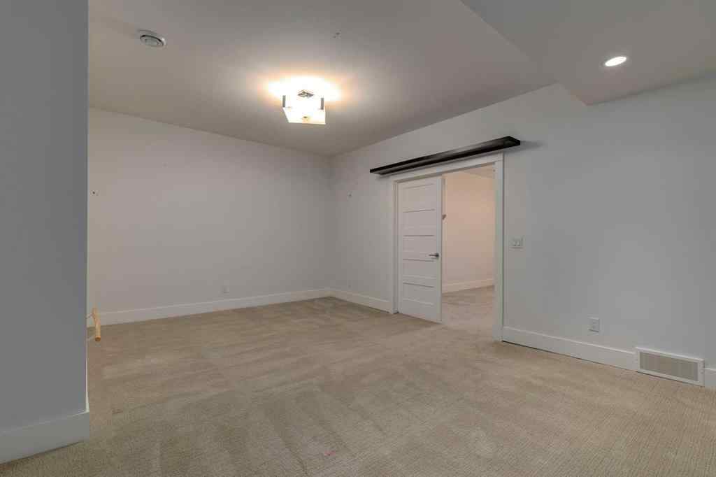 MLS® A2258378 - 3011 26A Street SW in Killarney/Glengarry Calgary, Residential