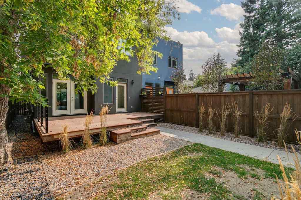 MLS® A2258378 - 3011 26A Street SW in Killarney/Glengarry Calgary, Residential