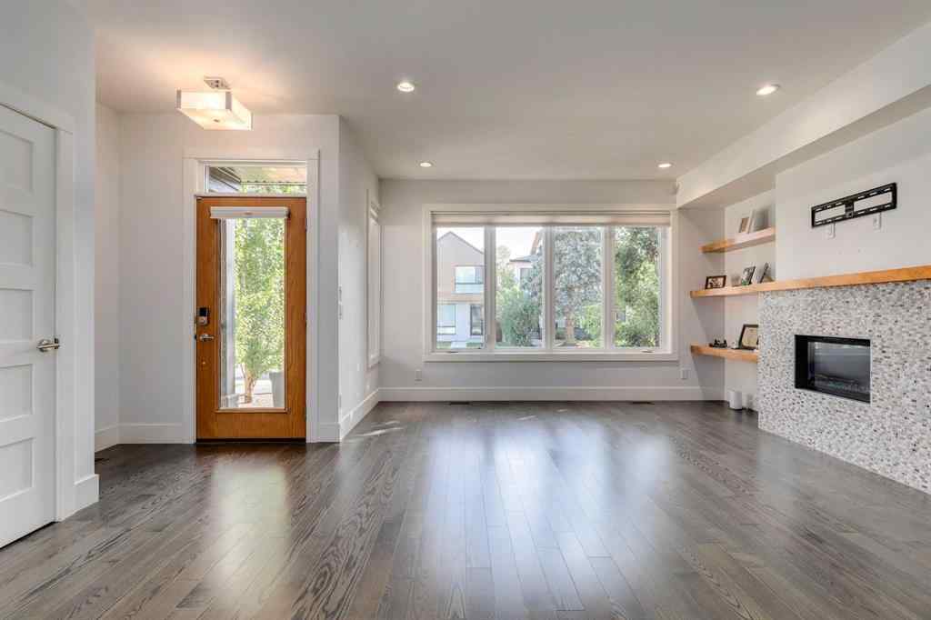 MLS® A2258378 - 3011 26A Street SW in Killarney/Glengarry Calgary, Residential