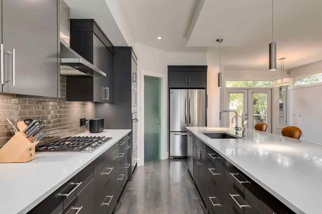 MLS® A2258378 - 3011 26A Street SW in Killarney/Glengarry Calgary, Residential