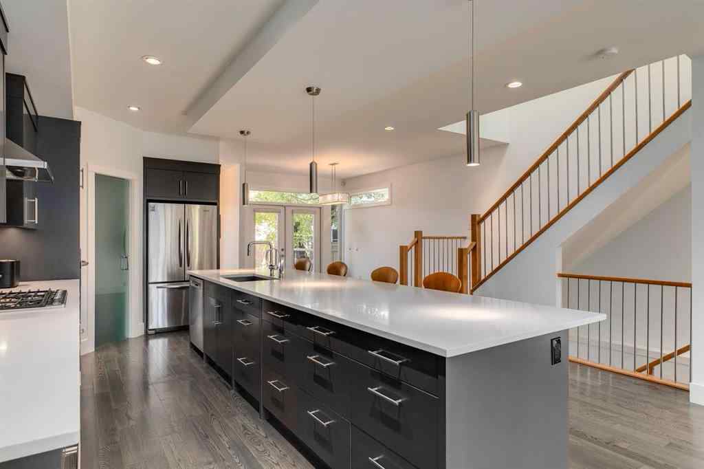 MLS® A2258378 - 3011 26A Street SW in Killarney/Glengarry Calgary, Residential