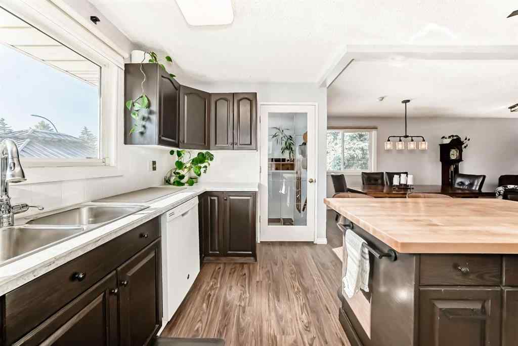 MLS® A2258387 - 8 Abadan Crescent NE in Abbeydale Calgary, Residential