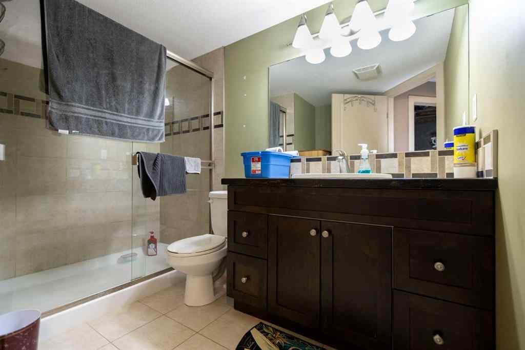 MLS® A2258388 - 24 Legend Court  in Lakeway Landing Sylvan Lake, Residential