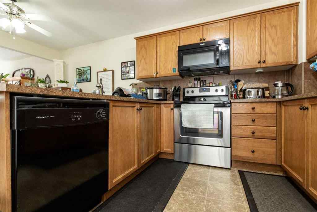 MLS® A2258388 - 24 Legend Court  in Lakeway Landing Sylvan Lake, Residential