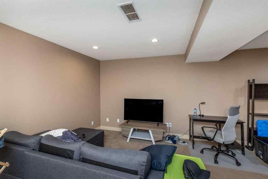 MLS® A2258388 - 24 Legend Court  in Lakeway Landing Sylvan Lake, Residential