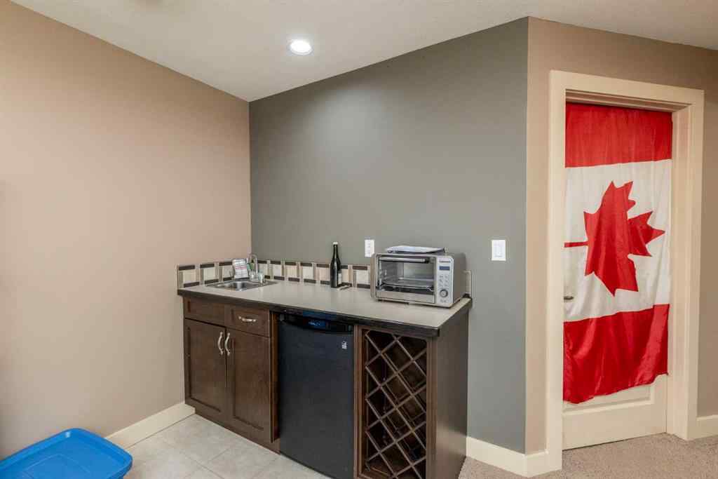 MLS® A2258388 - 24 Legend Court  in Lakeway Landing Sylvan Lake, Residential
