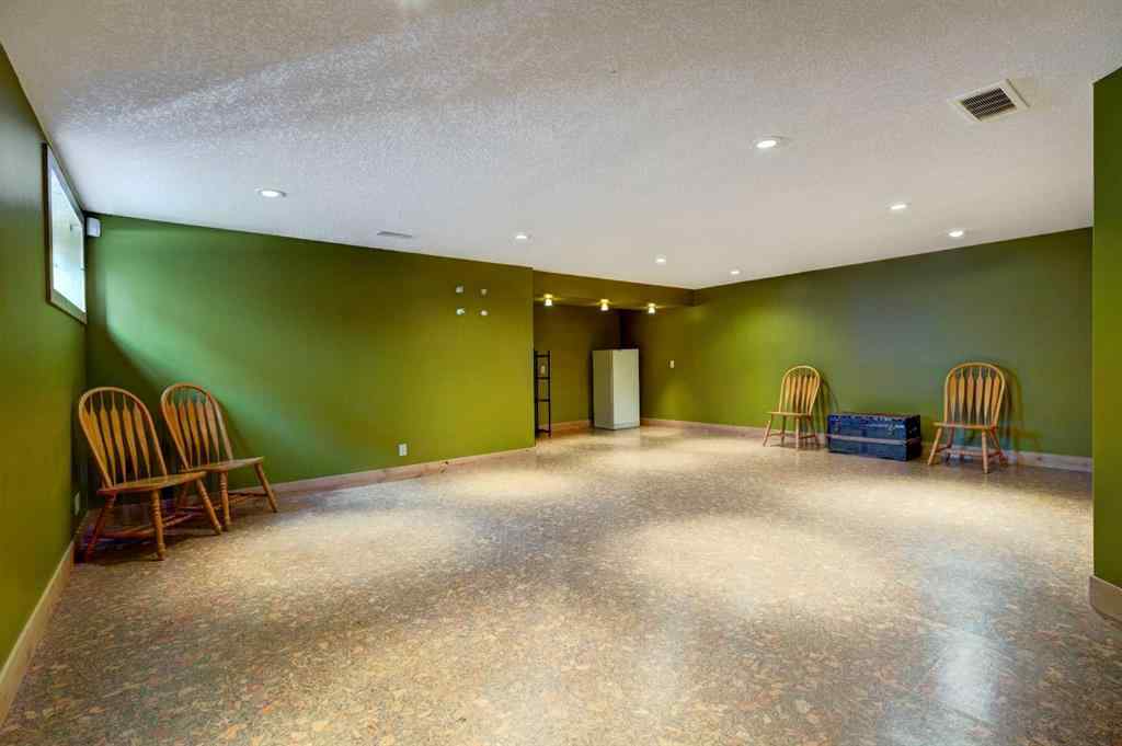 MLS® A2258399 - 78 Cougarstone Close SW in Cougar Ridge Calgary, Residential