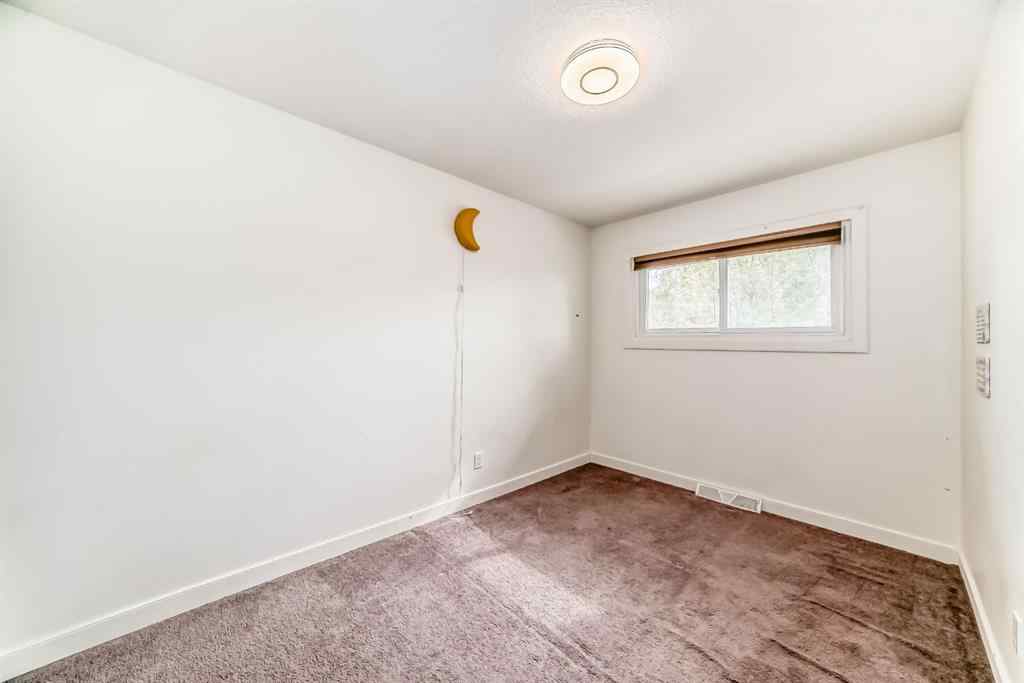MLS® A2258402 - 4139 Bowlen Street NW in Brentwood Calgary, Residential