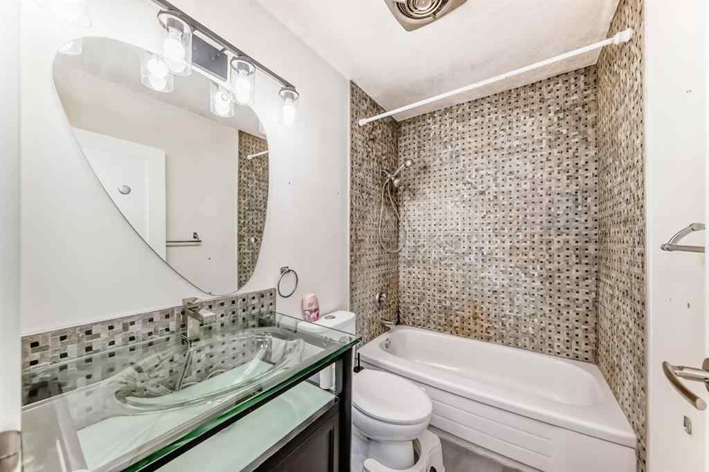 MLS® A2258402 - 4139 Bowlen Street NW in Brentwood Calgary, Residential