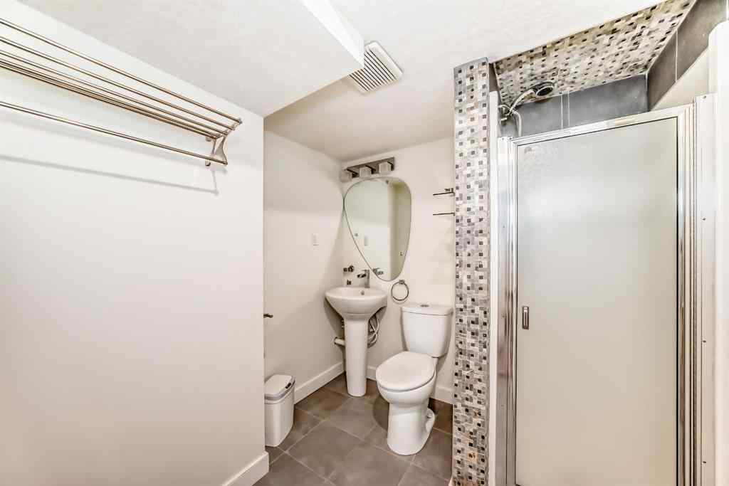 MLS® A2258402 - 4139 Bowlen Street NW in Brentwood Calgary, Residential