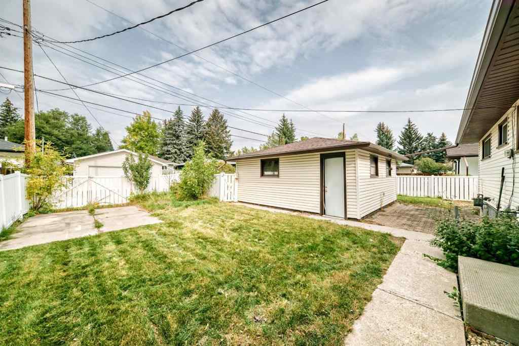 MLS® A2258402 - 4139 Bowlen Street NW in Brentwood Calgary, Residential