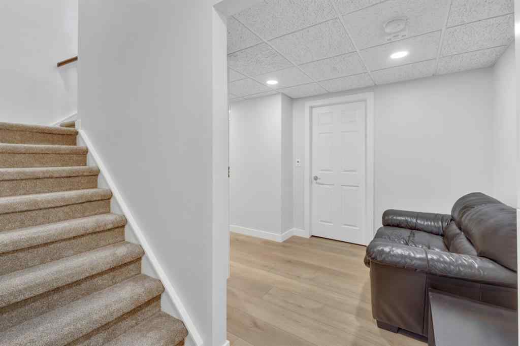 MLS® A2258410 - 6018 58 Street   in NONE Olds, Residential