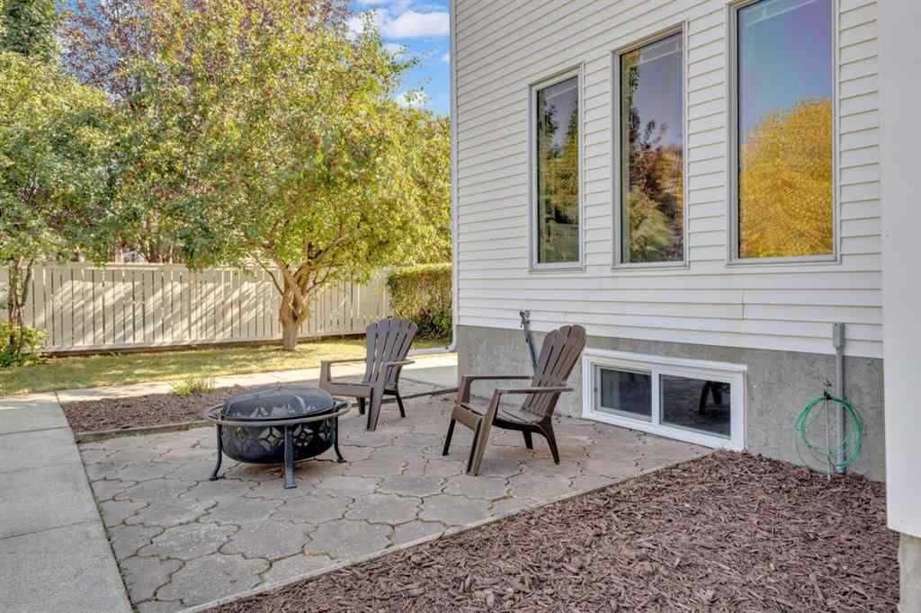 MLS® A2258410 - 6018 58 Street   in NONE Olds, Residential