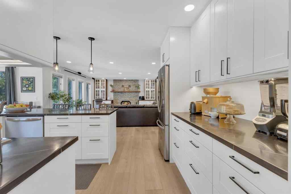 MLS® A2258410 - 6018 58 Street   in NONE Olds, Residential