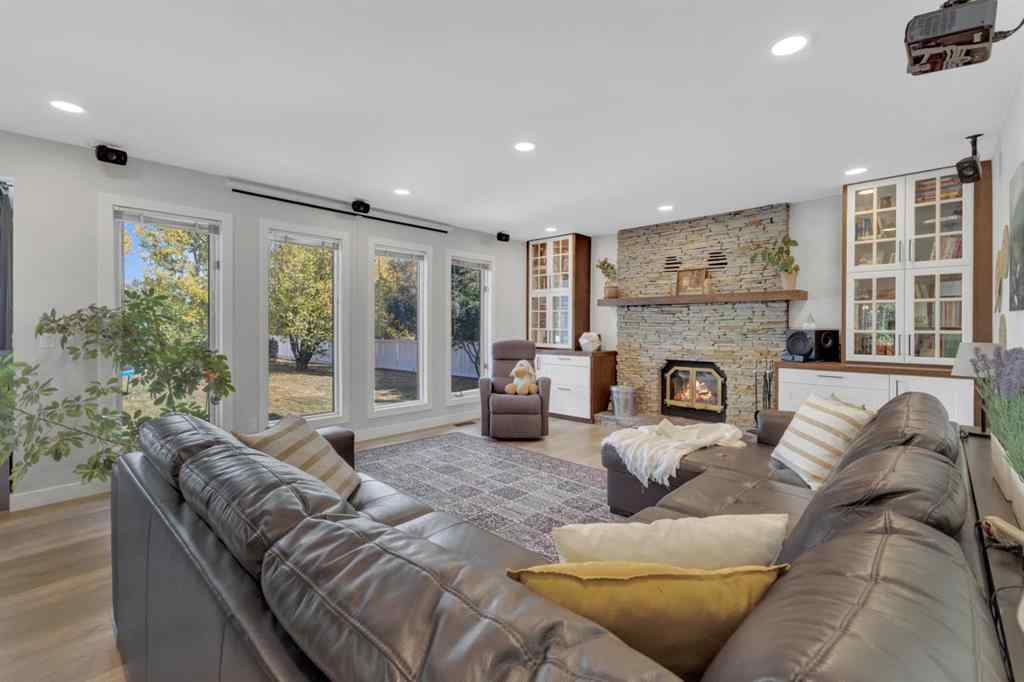 MLS® A2258410 - 6018 58 Street   in NONE Olds, Residential