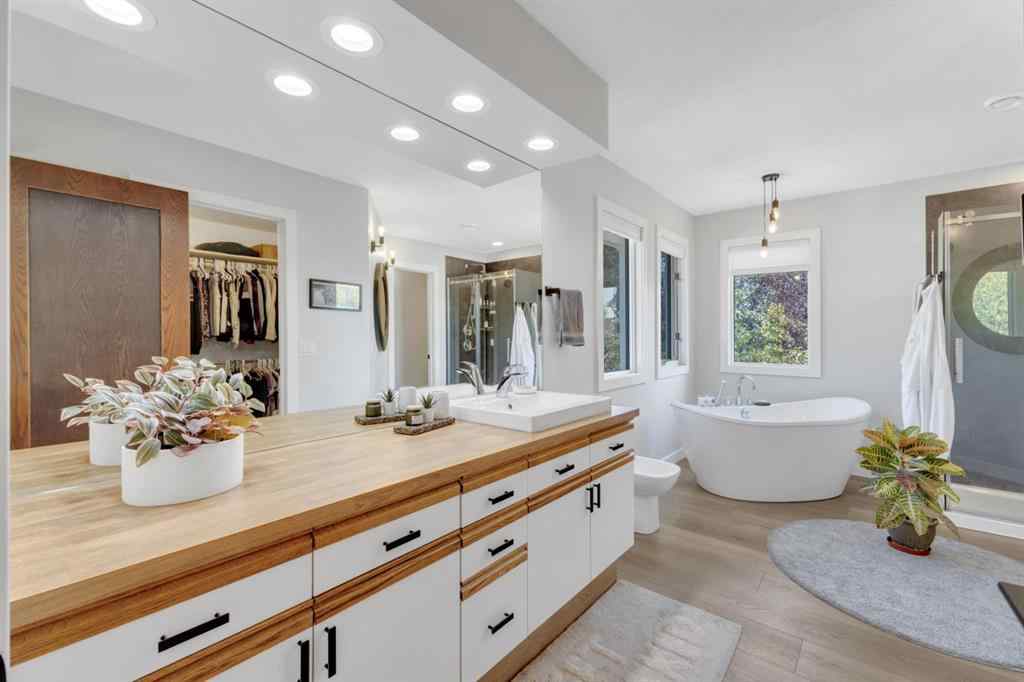 MLS® A2258410 - 6018 58 Street   in NONE Olds, Residential