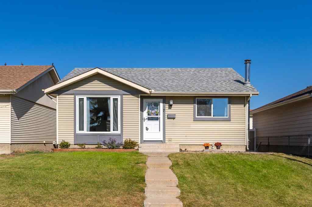 MLS® A2258411 - 7 Erin Park Bay SE in Erin Woods Calgary, Residential