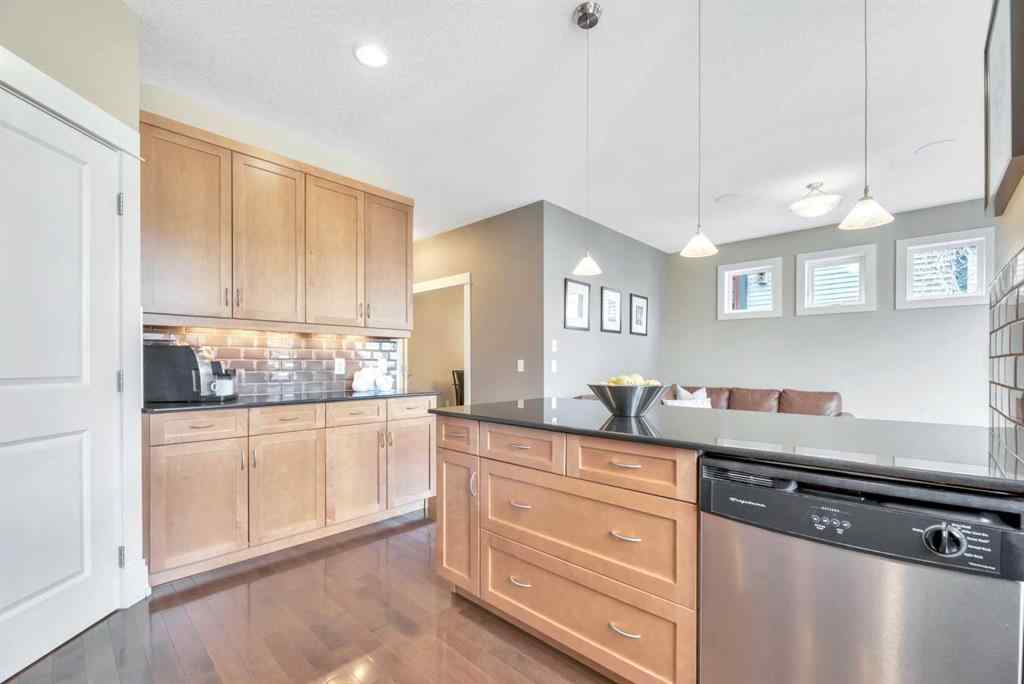 MLS® A2258415 - 1410 11 Avenue SE in Inglewood Calgary, Residential