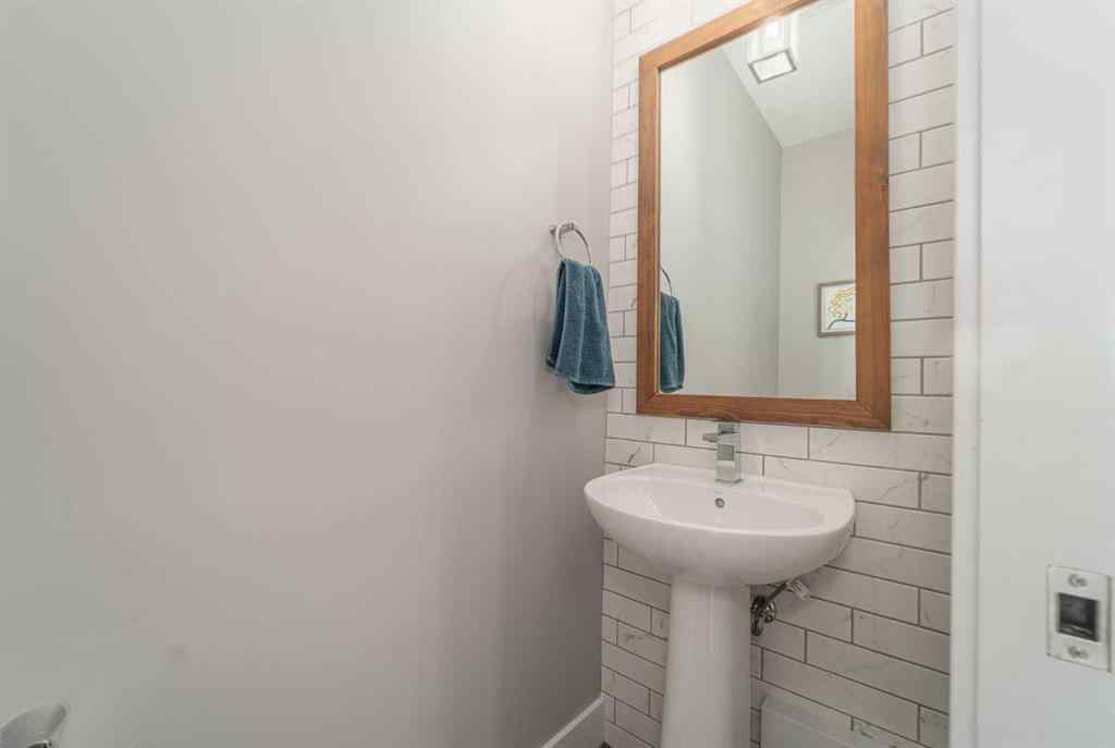 MLS® A2258416 - 649 Aquitania Boulevard W in Garry Station Lethbridge, Residential