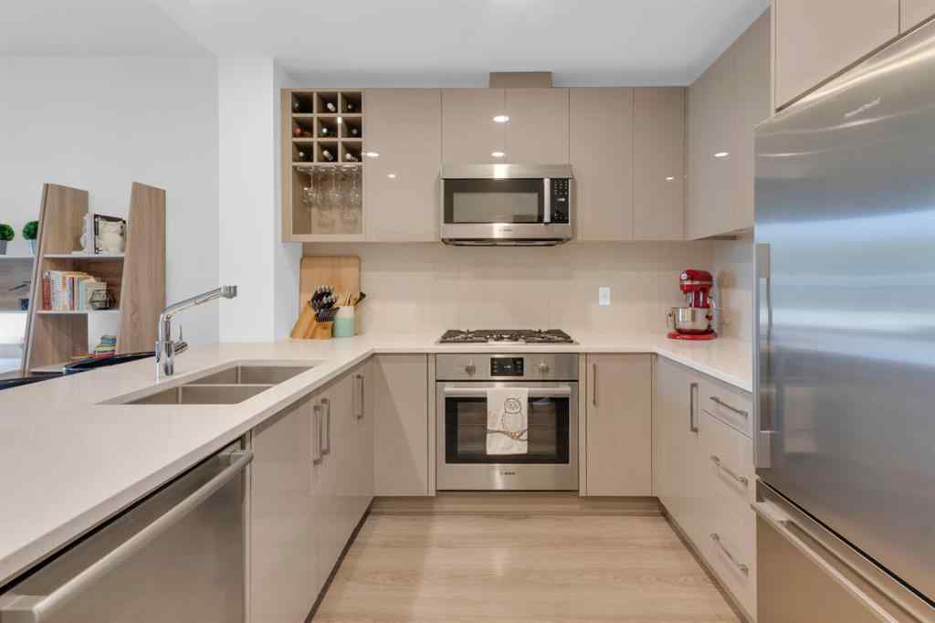 MLS® A2258419 - Unit #211 301 10 Street NW in Hillhurst Calgary, Residential