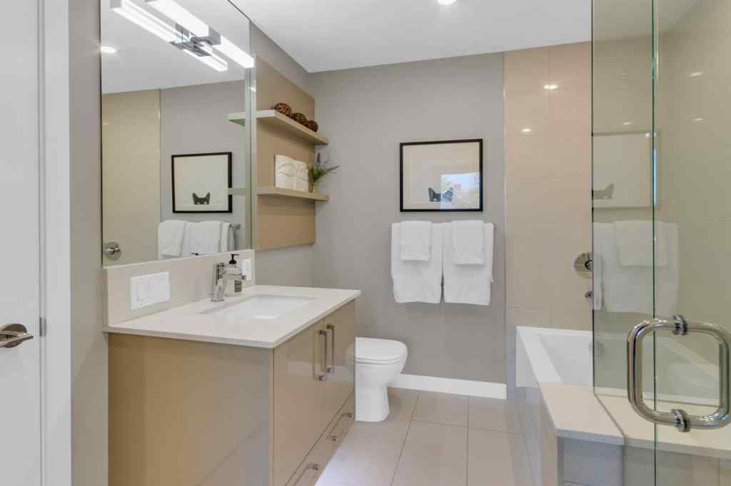 MLS® A2258419 - Unit #211 301 10 Street NW in Hillhurst Calgary, Residential